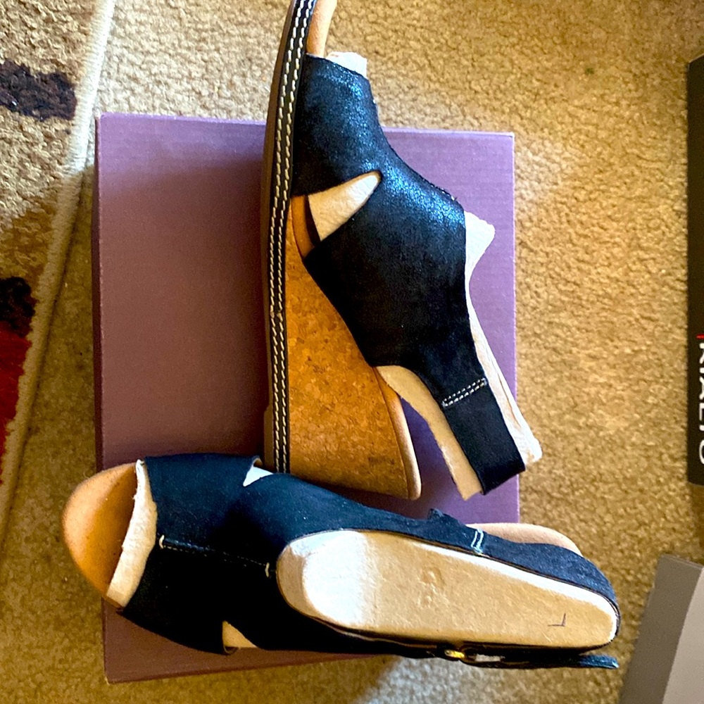 Never worn